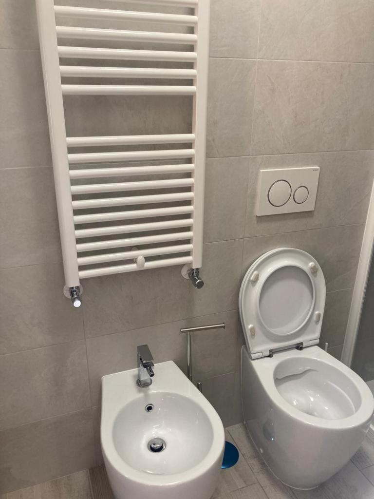 Colosseo Cozy Rooms B&B Rome Exterior photo